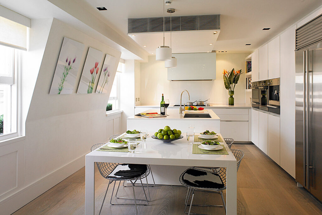Kitchen extension with island in Cambridge by Camacre